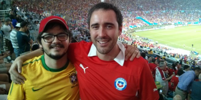 Pedro Peterson (left) with a fan of Chile's La Roja.