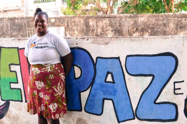 Corra program operators and participants in Salvador, Bahia.