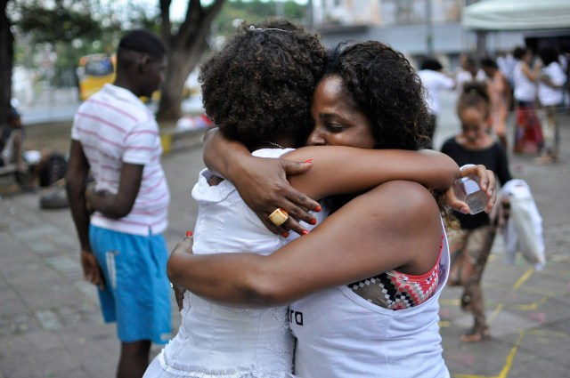 Corra program operators and participants in Salvador, Bahia.