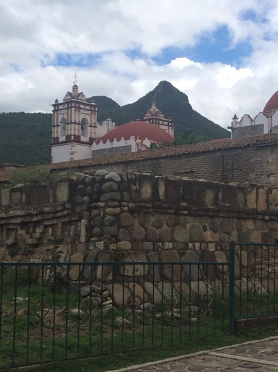 Picacho mountain, with Teotitlán’s Catholic Church and pre-Hispanic temple in the foreground.