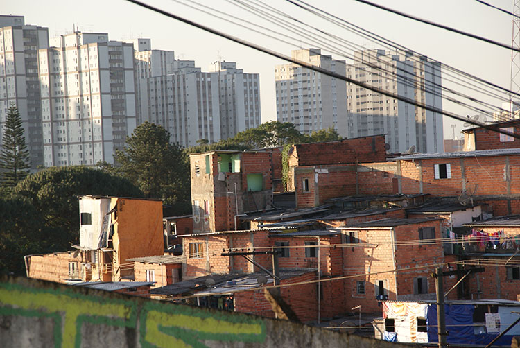 The São Remo favela in São Paulo, Brazil. (Photo by Ben Tavener.)