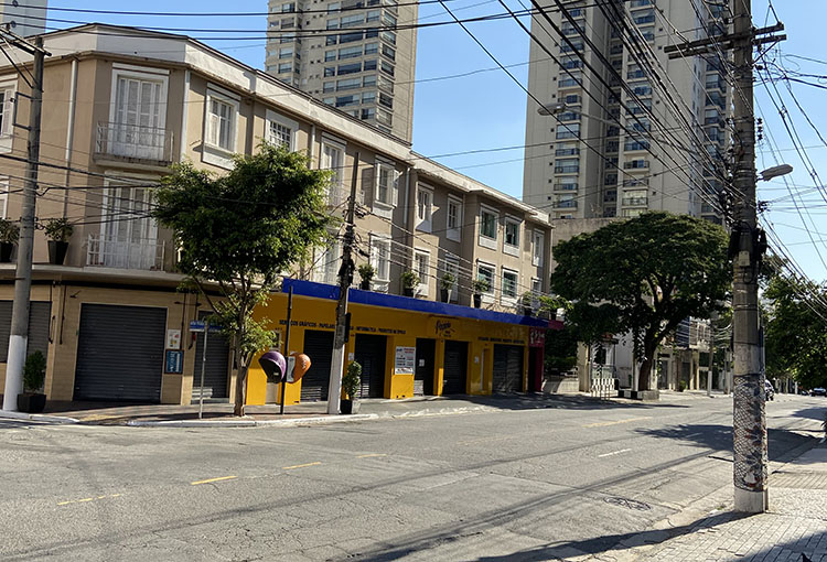 Empty streets in São Paulo, Brazil. (Photo by Elize Massard da Fonseca.)