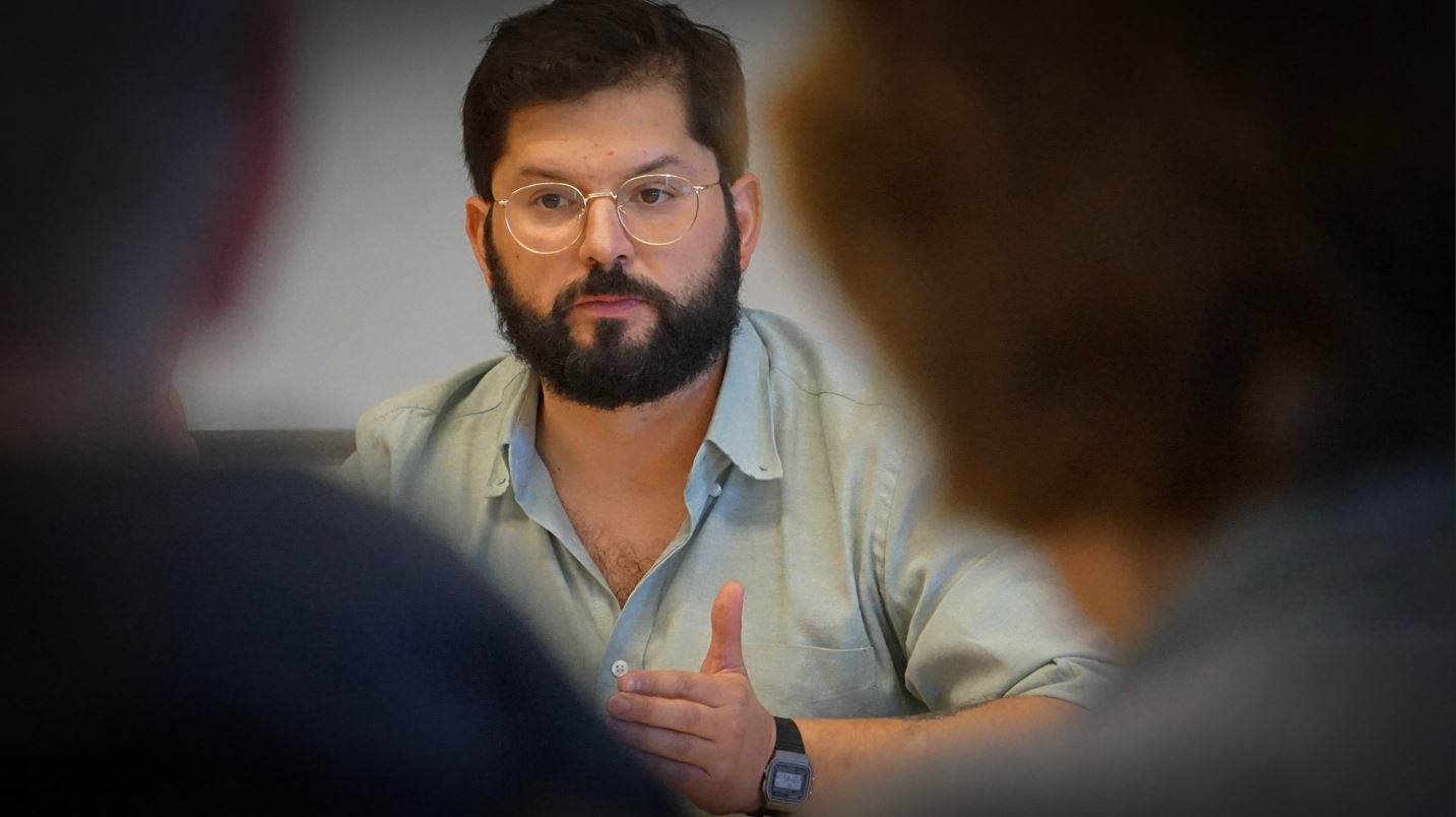 El diputado chileno Gabriel Boric habla con la comunidad de CLAS en UC Berkeley, febrero de 2020.