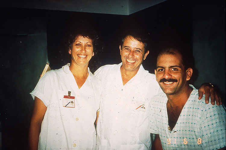 A staff member, Dr. Jorge Pérez Avila, and a patient at Cuba's AIDS sanatorium in 1991. (Photo by Nancy Scheper-Hughes.)